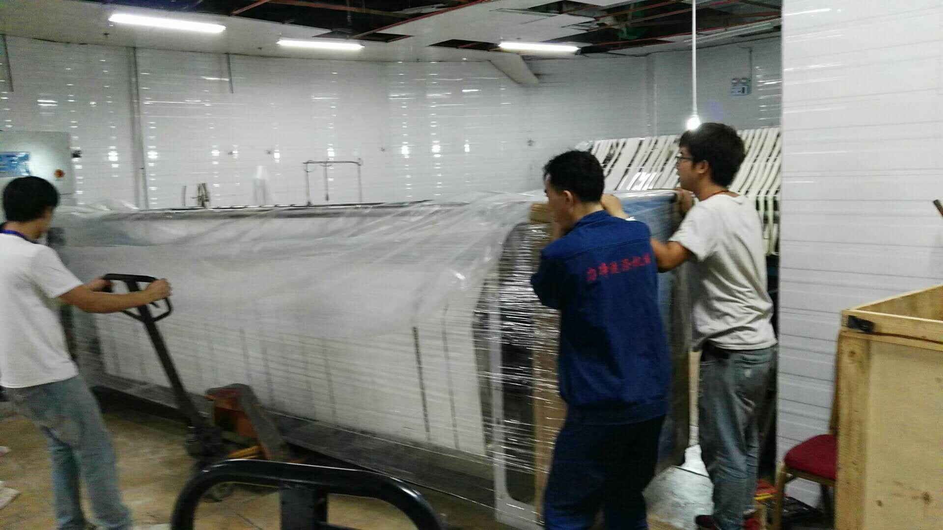 ���P(p��n)ˮϲ��(l��i)�ǾƵ�ϴ�·��O(sh��)�䰲�b����M(j��n)����